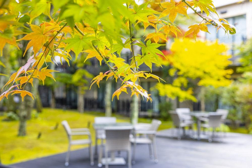 Kyukaruizawa Kikyo, Curio Collection By Hilton Hotel Exterior foto